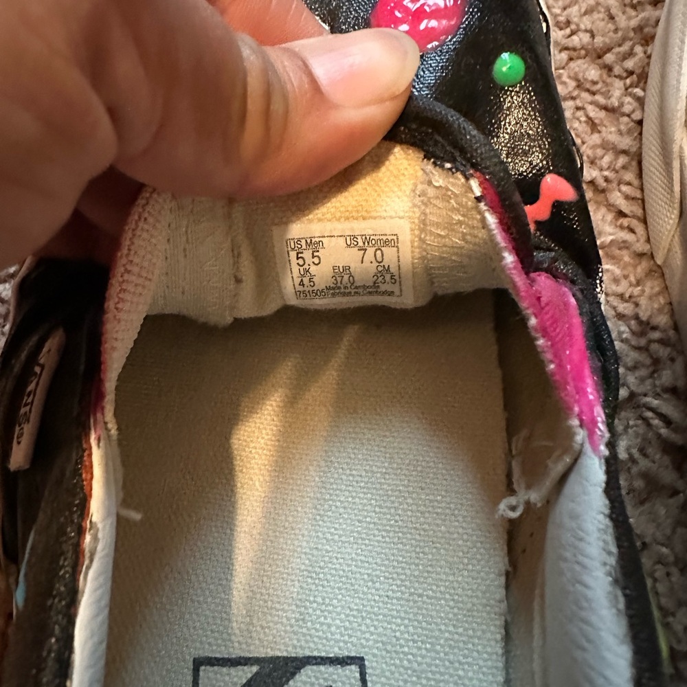 Customized Vans - Picture 5 of 6